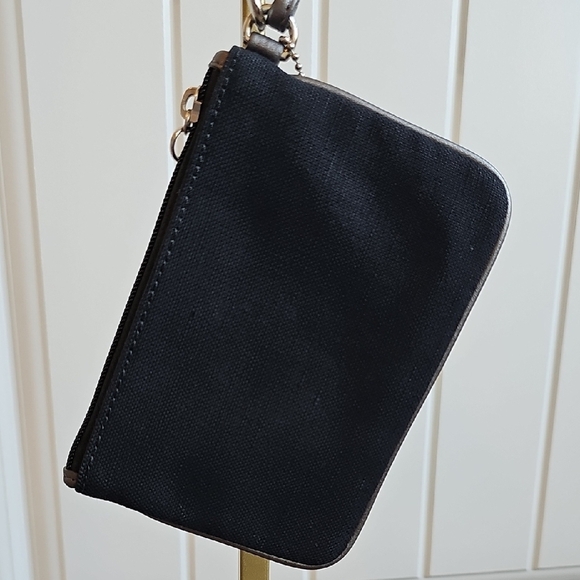 Coach Poppy Black Wristlet with Silver Heart Accents - Picture 4 of 7